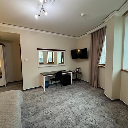 Villa ACAEM Chişinău Esterno foto