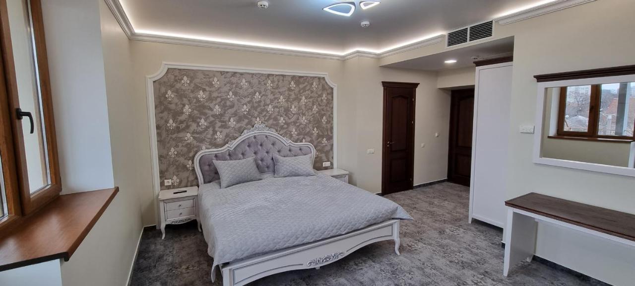 Villa ACAEM Chişinău Esterno foto
