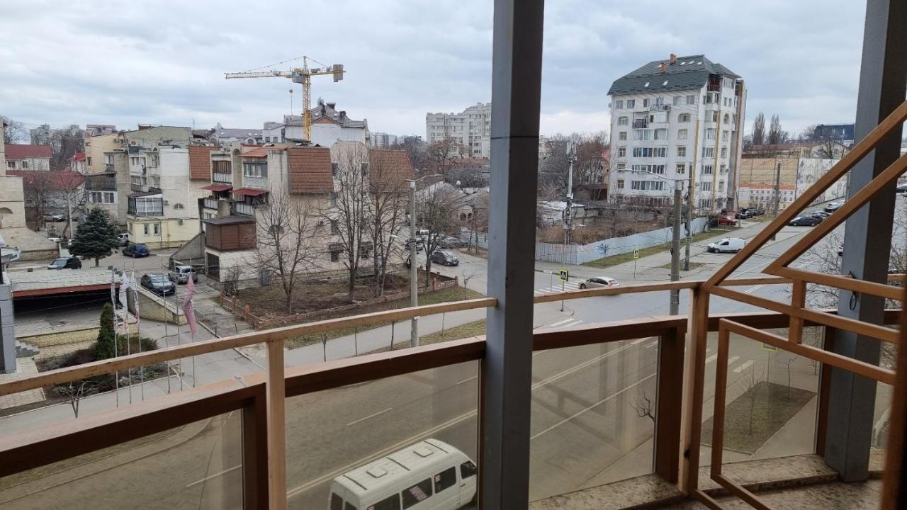 Villa ACAEM Chişinău Esterno foto