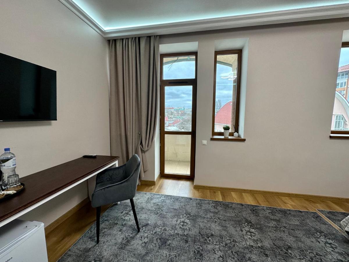 Villa ACAEM Chişinău Esterno foto