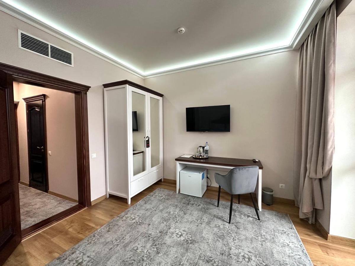 Villa ACAEM Chişinău Esterno foto