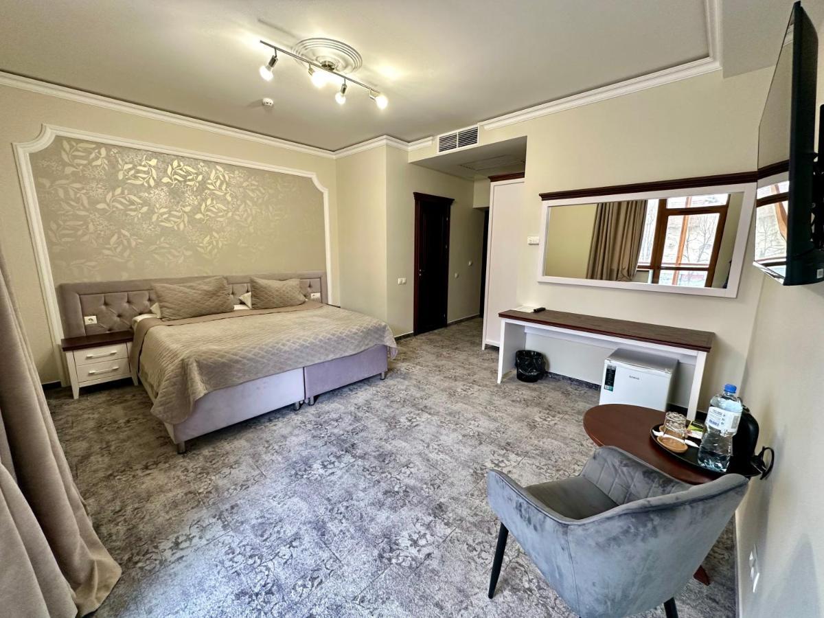 Villa ACAEM Chişinău Esterno foto