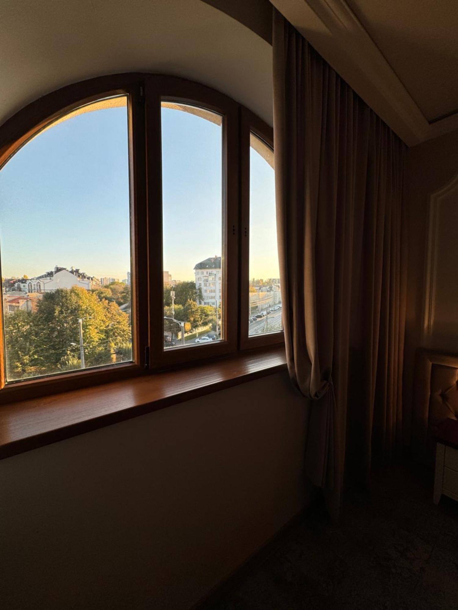 Villa ACAEM Chişinău Esterno foto